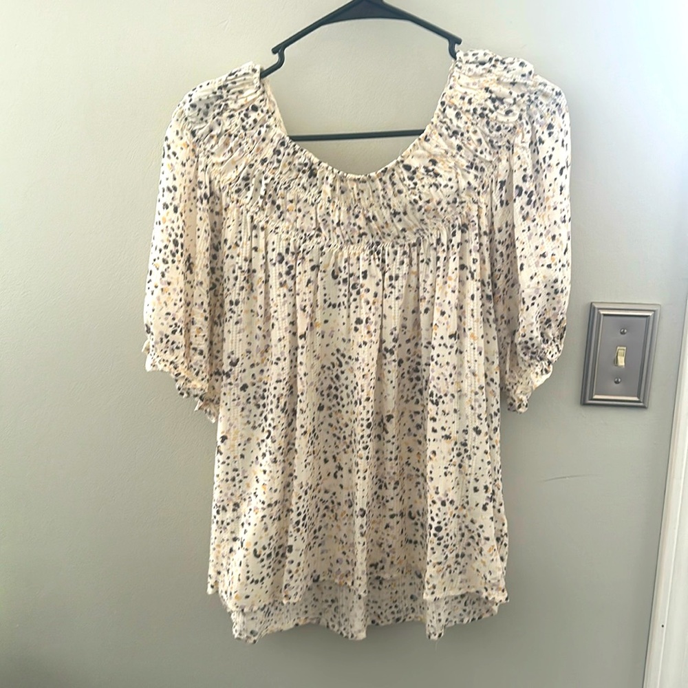 Women’s Maurice’s blouse